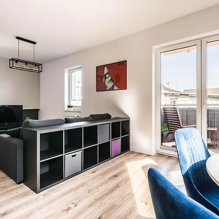 아파트 Belvedere Lawica Airport *