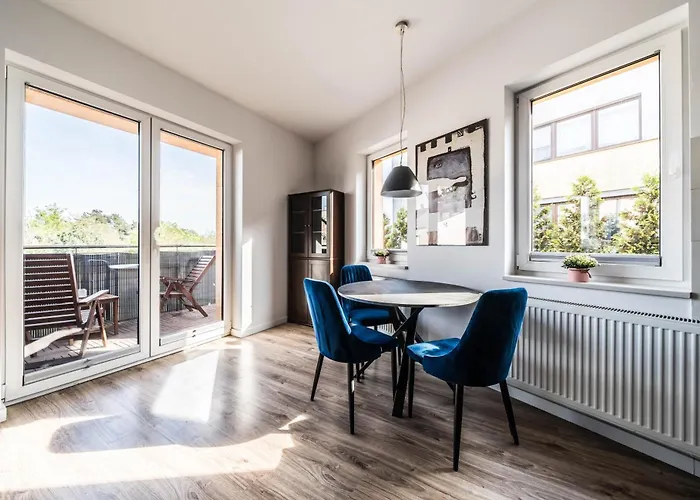 Belvedere Lawica Airport *